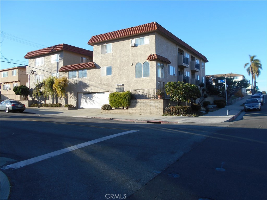 939 S Cabrillo 8 Property Photo 1