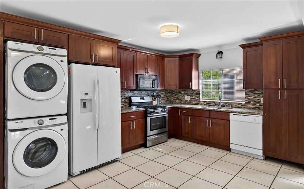 4533 Saturn Property Photo 12