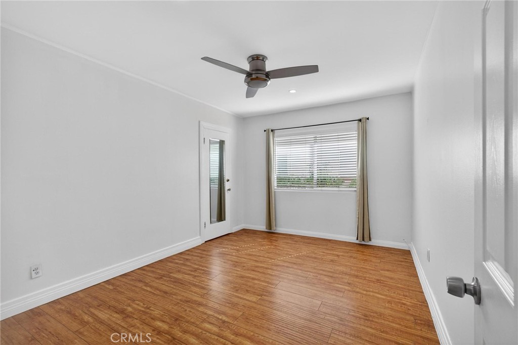 4533 Saturn Property Photo 15