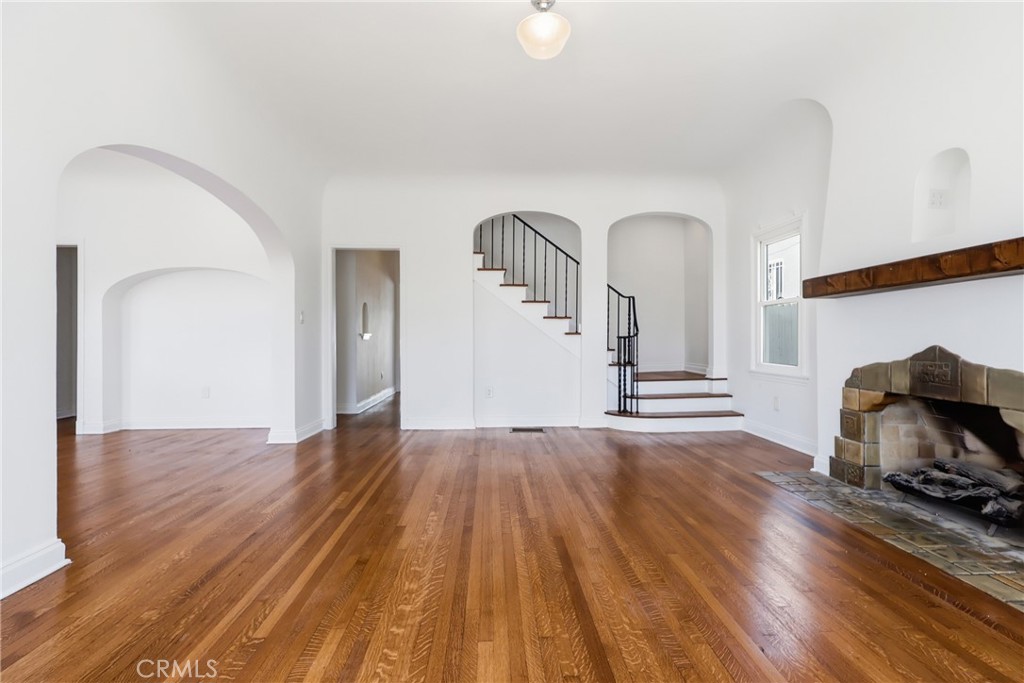5005 Chesley Property Photo 6