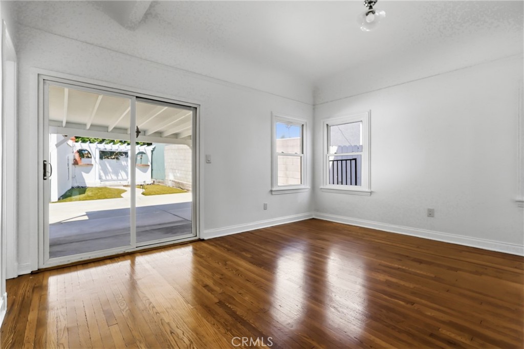 5005 Chesley Property Photo 18
