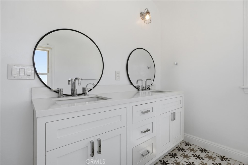 5005 Chesley Property Photo 30