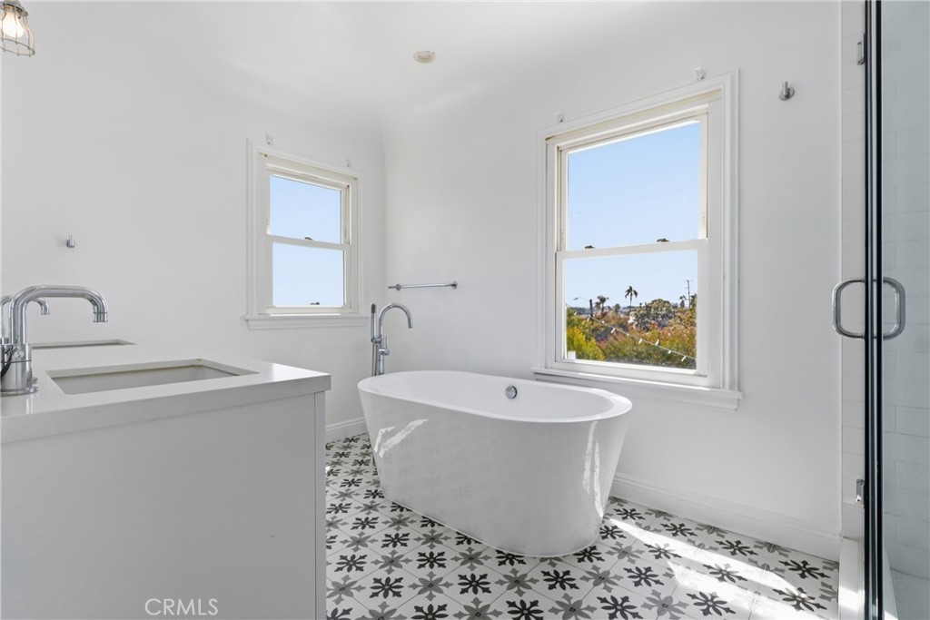 5005 Chesley Property Photo 32