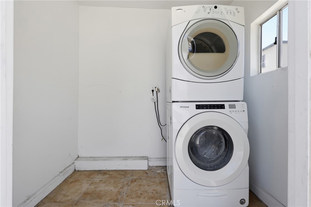 5005 Chesley Property Photo 33