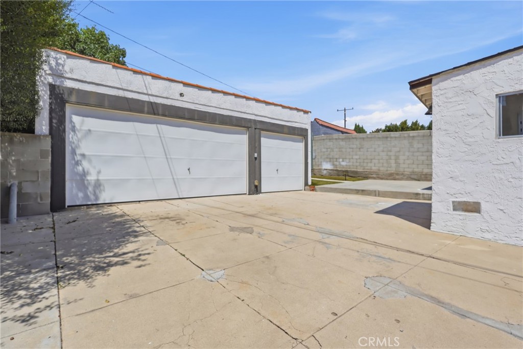 5005 Chesley Property Photo 37