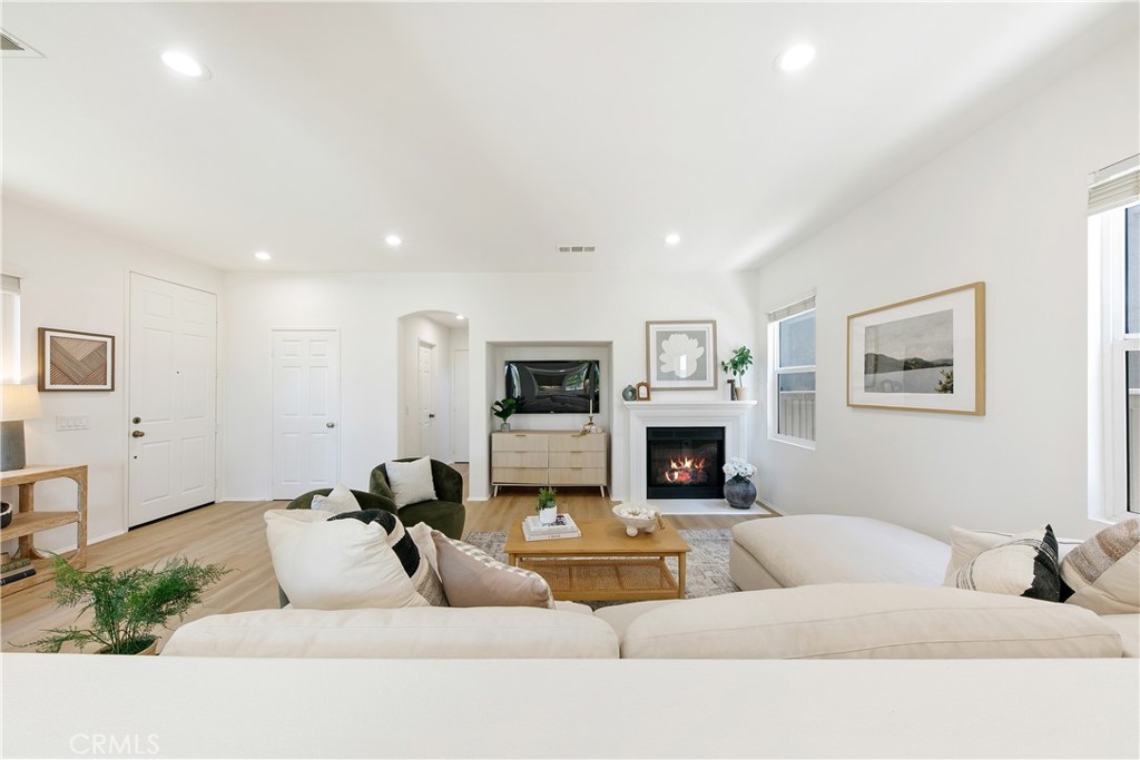 1208 Jasmine Walk Property Photo 8