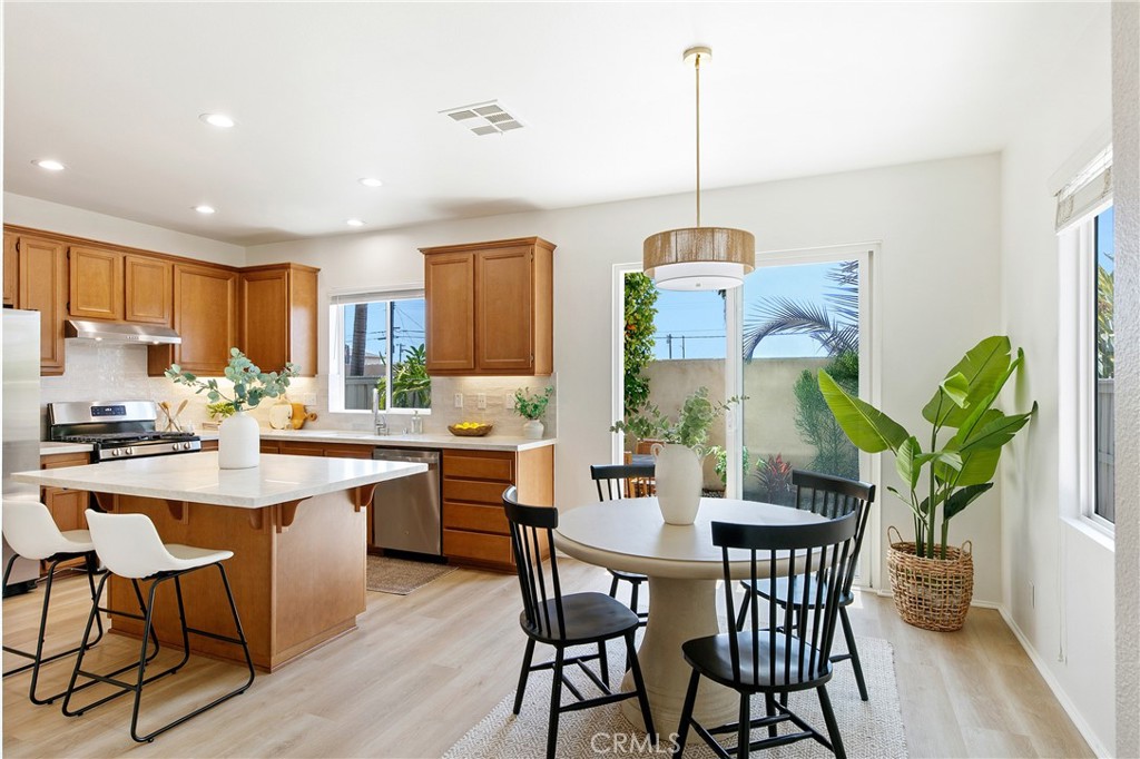 1208 Jasmine Walk Property Photo 9