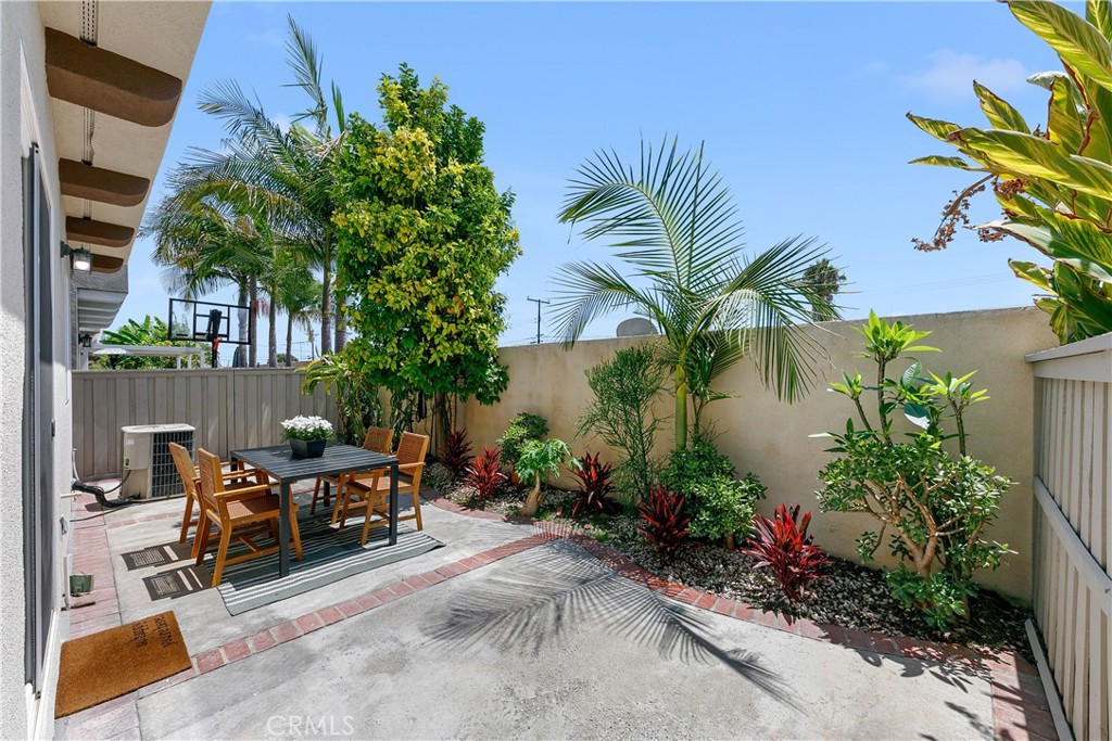 1208 Jasmine Walk Property Photo 12