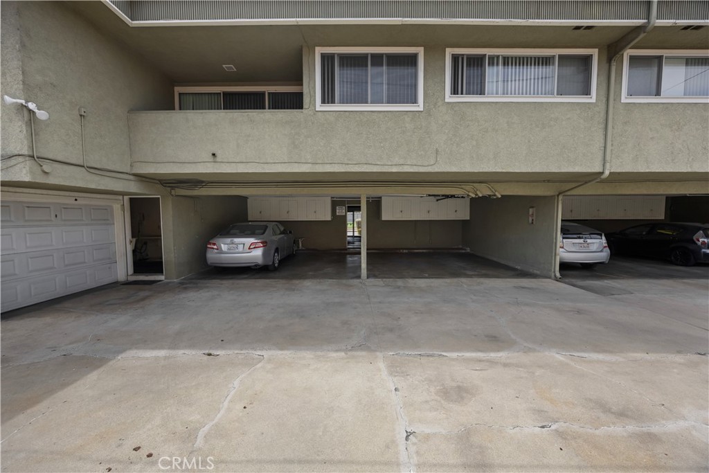 500 S Inglewood Property Photo 7