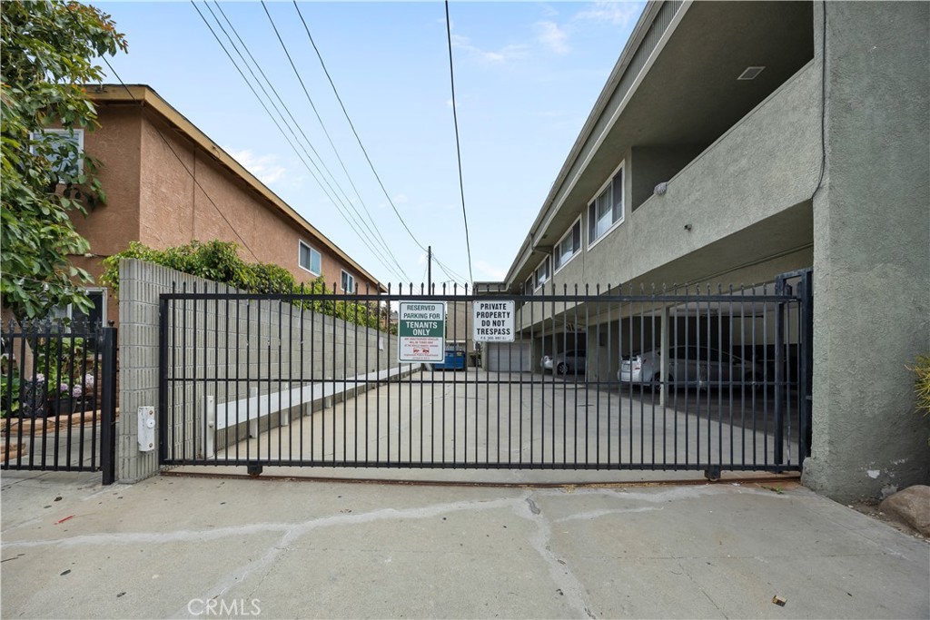 500 S Inglewood Property Photo 17