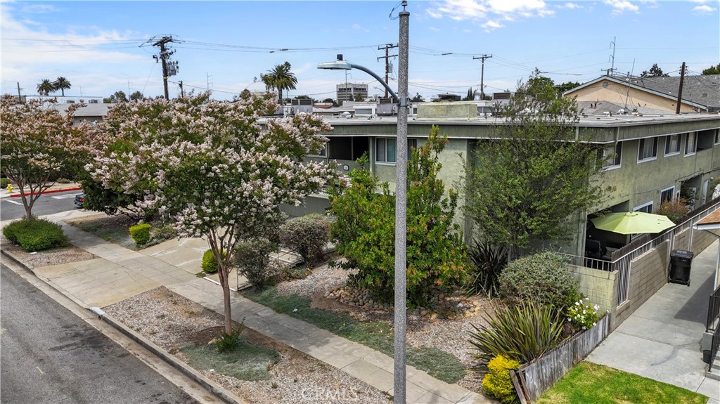 500 S Inglewood Property Photo 20
