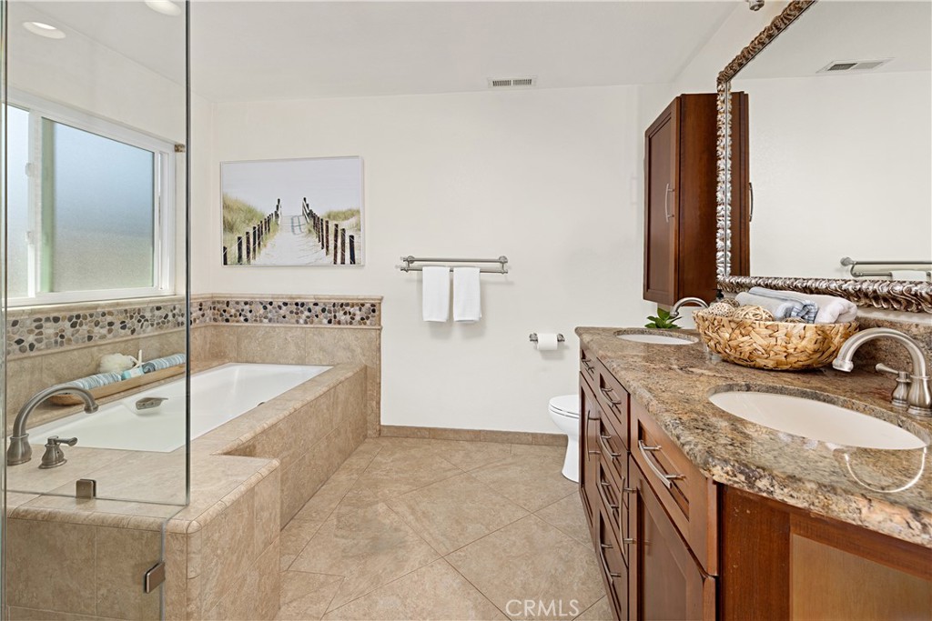 2517 Gates Avenue A Property Photo 31