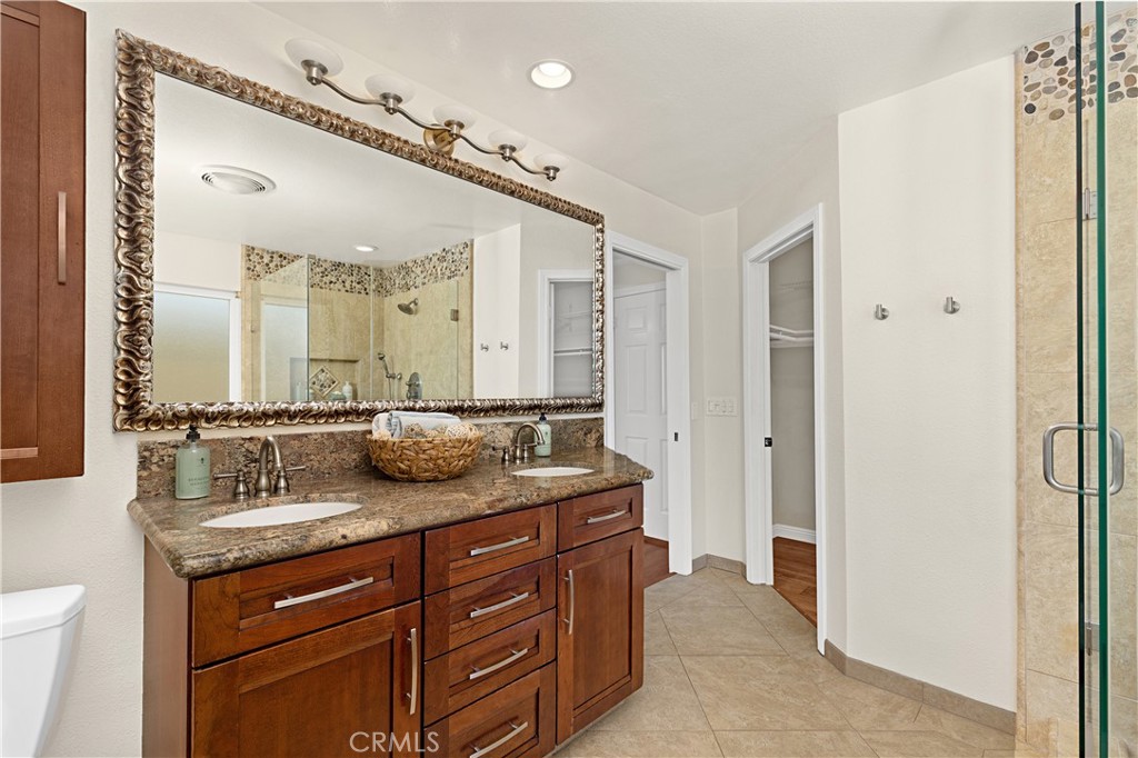 2517 Gates Avenue A Property Photo 34