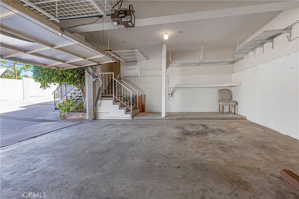 2517 Gates Avenue A Property Photo 42