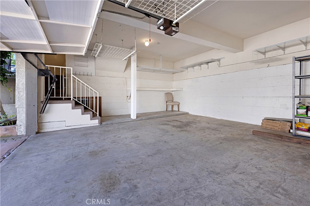 2517 Gates Avenue A Property Photo 43