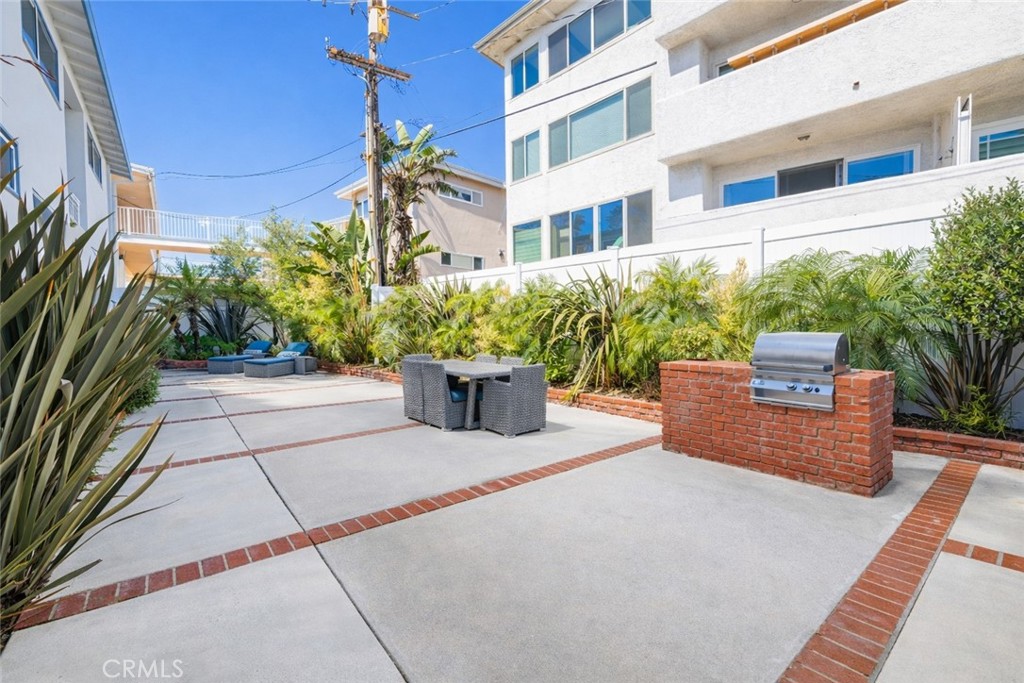 1710 Esplanade Property Photo 12