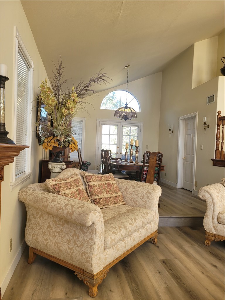 2905 Inglewood Avenue Property Photo 23