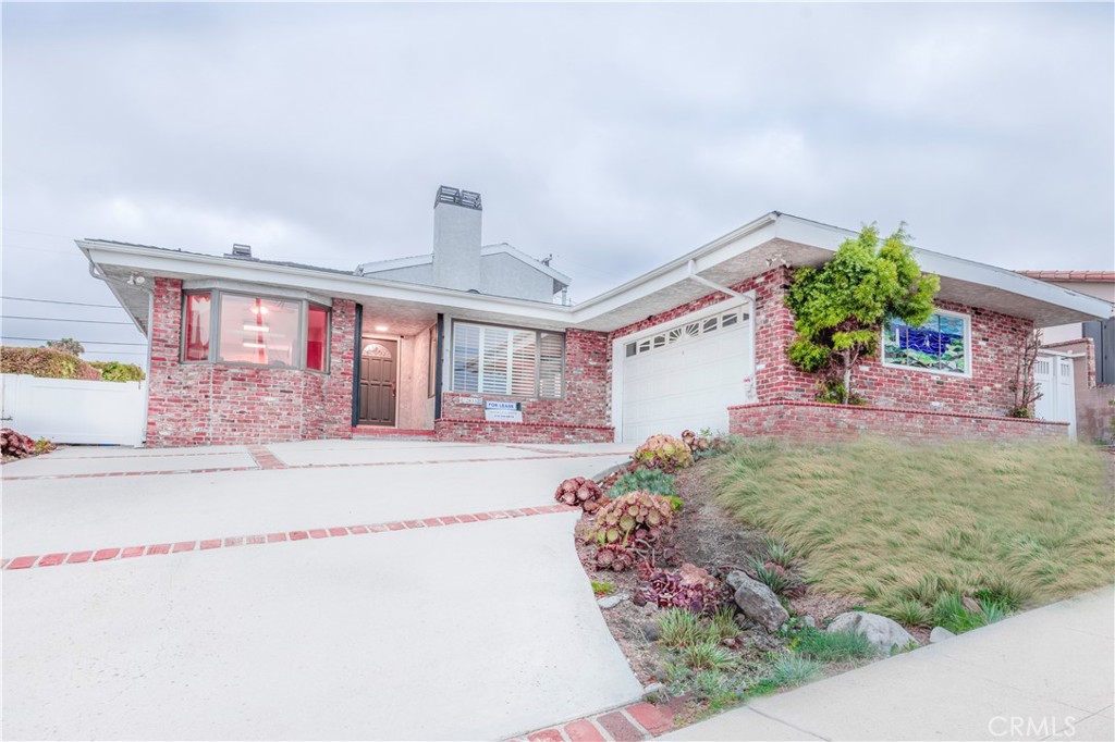 2833 Graysby Property Photo 1