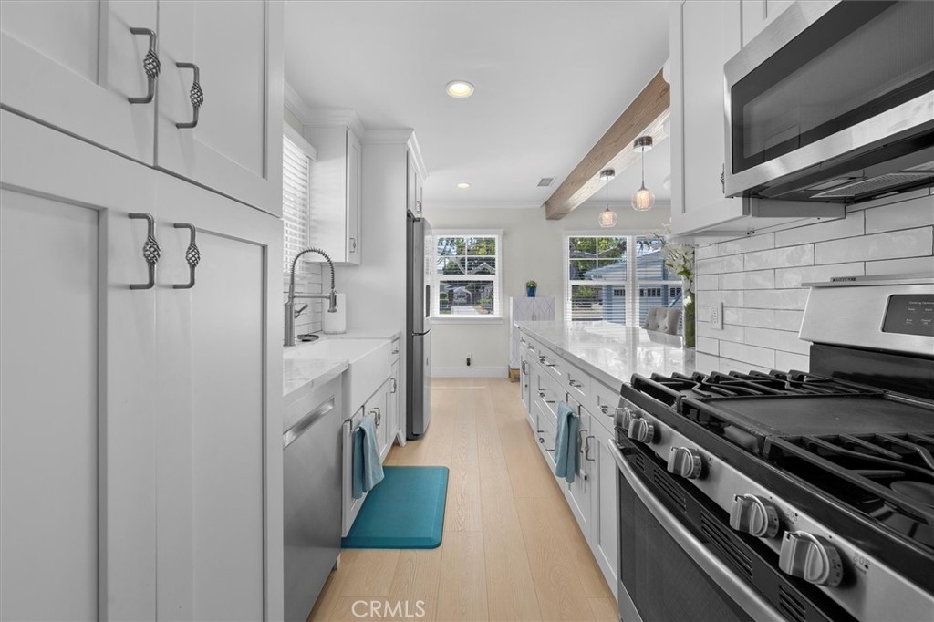 5535 W 142nd Place Property Photo 14