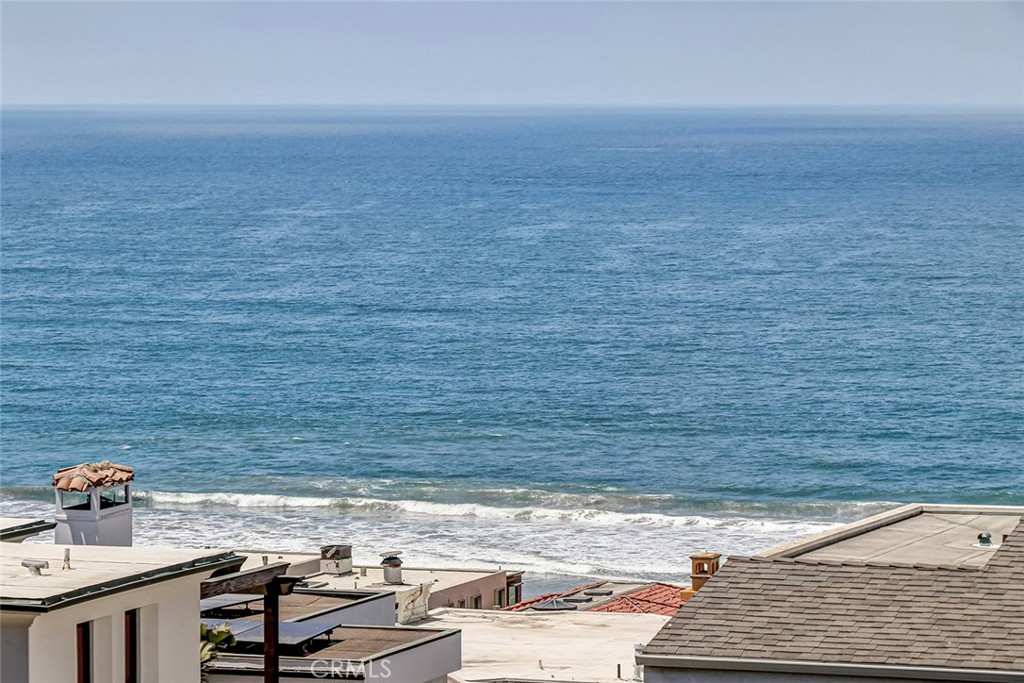 2417 Crest Property Photo 68