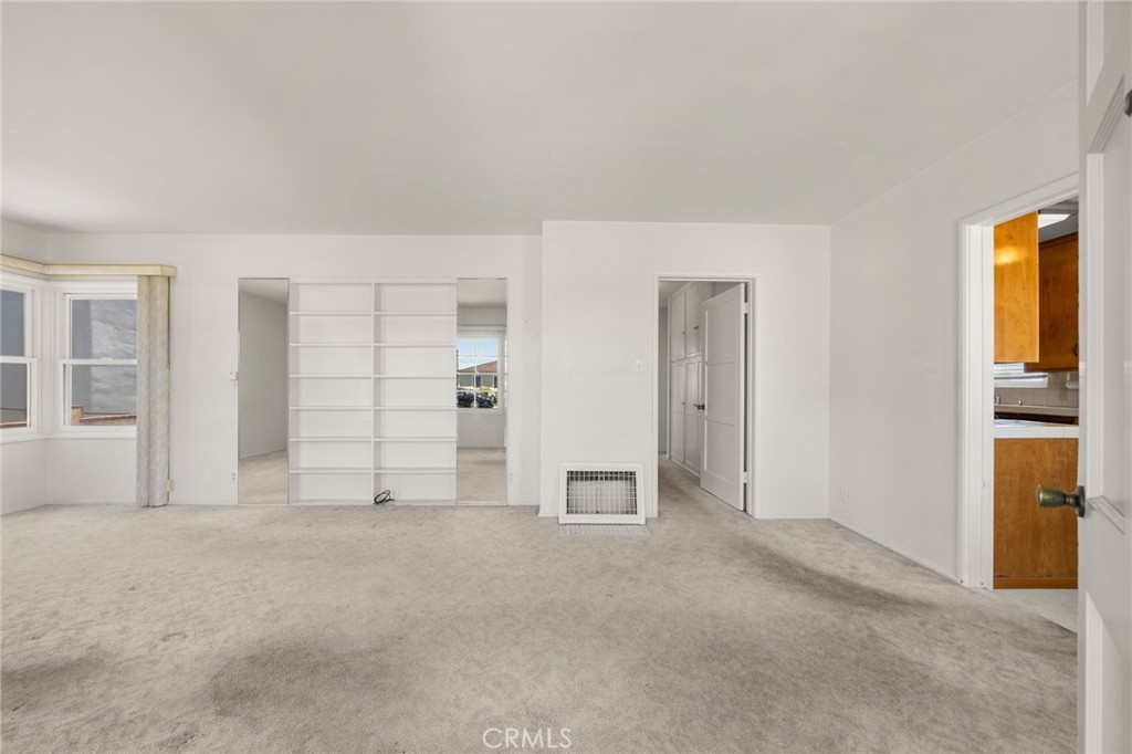 2723 S Averill Property Photo 3