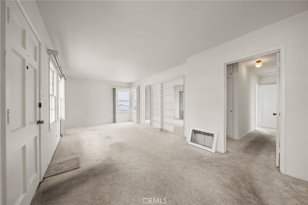 2723 S Averill Property Photo 4