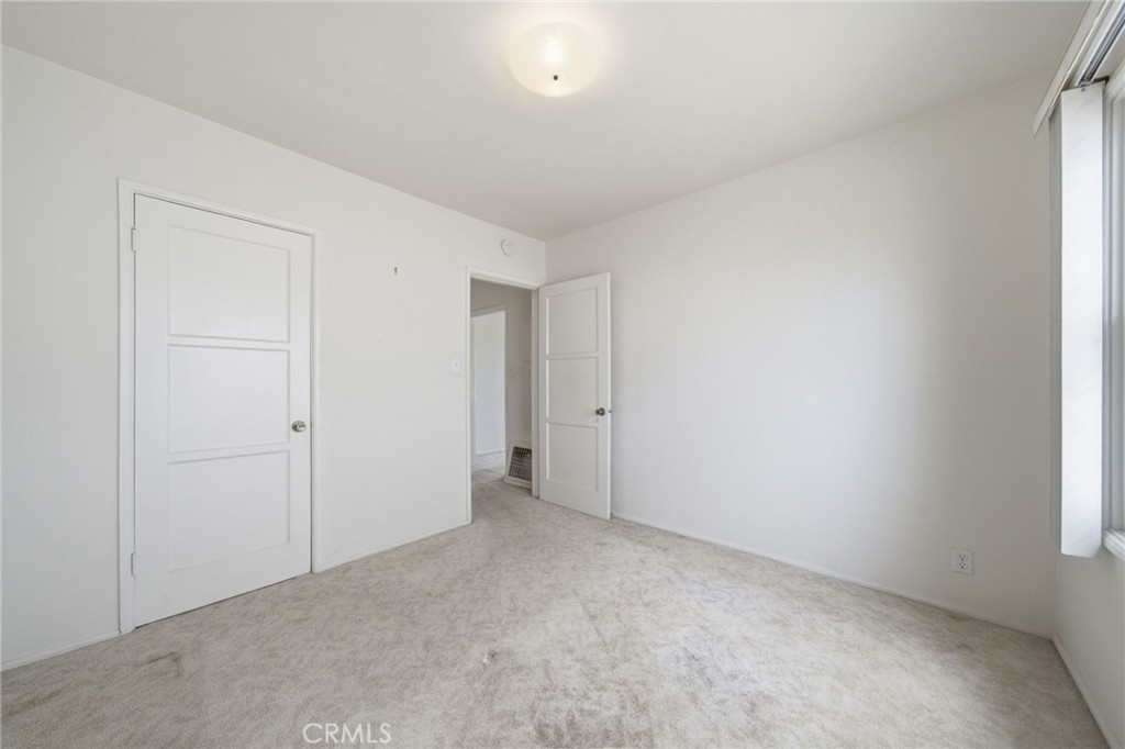 2723 S Averill Property Photo 16