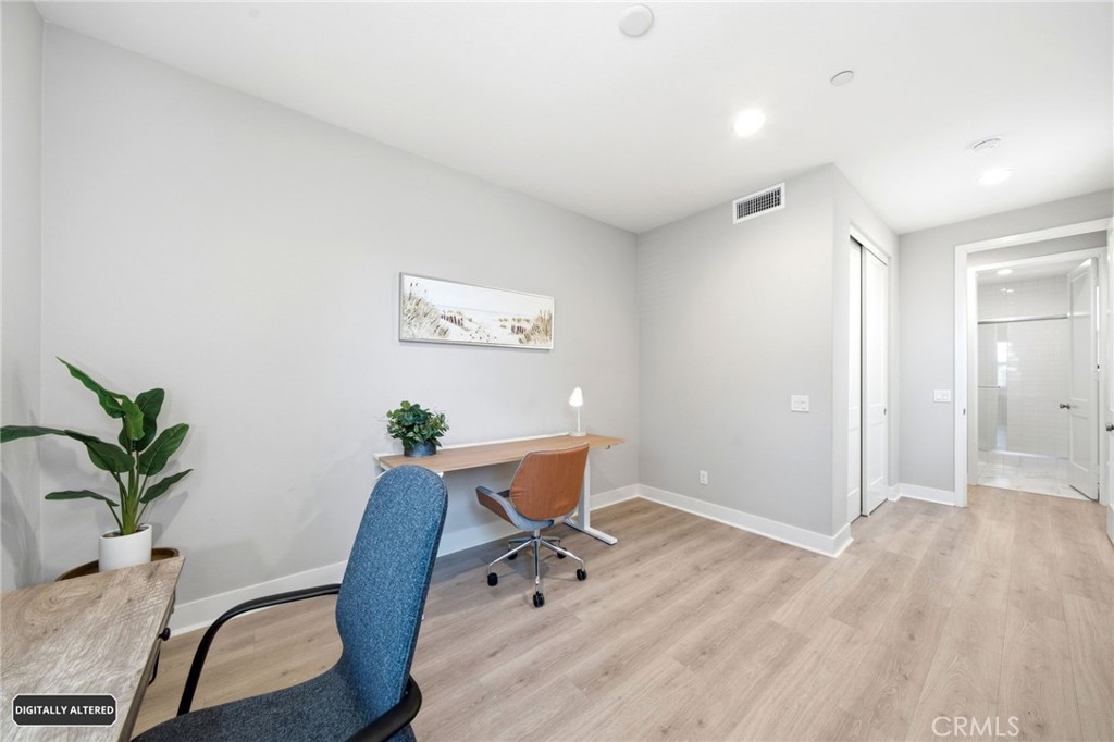 27558 S Edgemont Drive Property Photo 12