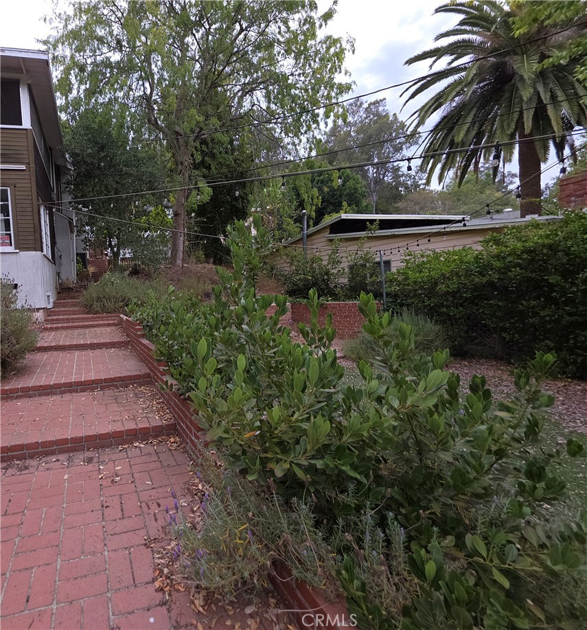 8709 Lookout Mountain Property Photo 6