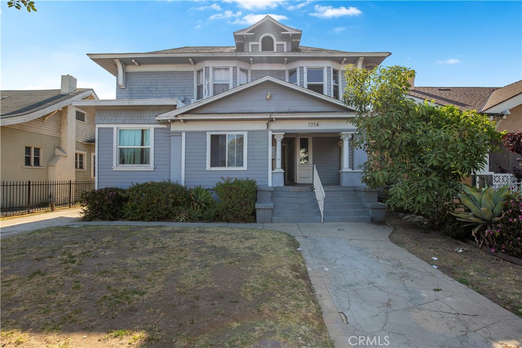 1714 3rd Ave Property Photo 2