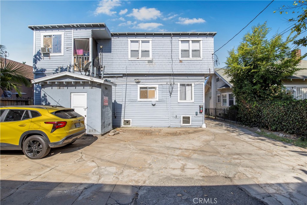 1714 3rd Ave Property Photo 6