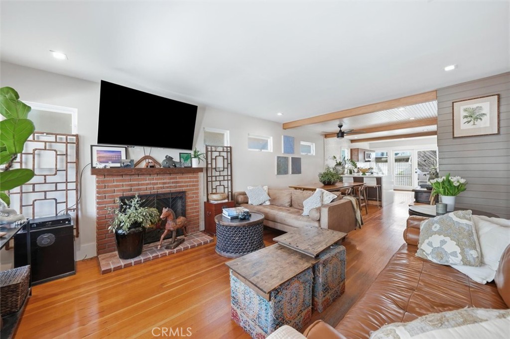 701 Manhattan Avenue Property Photo 6