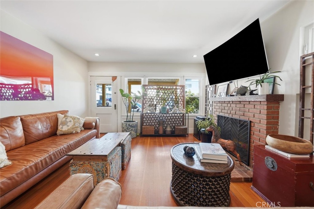 701 Manhattan Avenue Property Photo 7