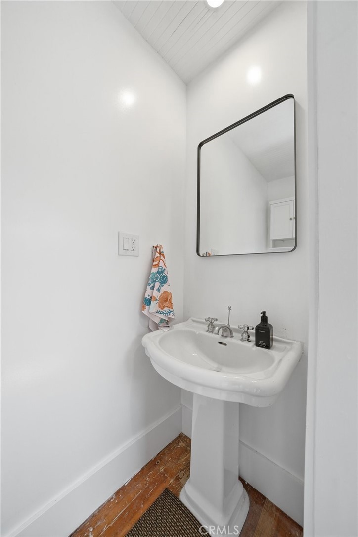 701 Manhattan Avenue Property Photo 22