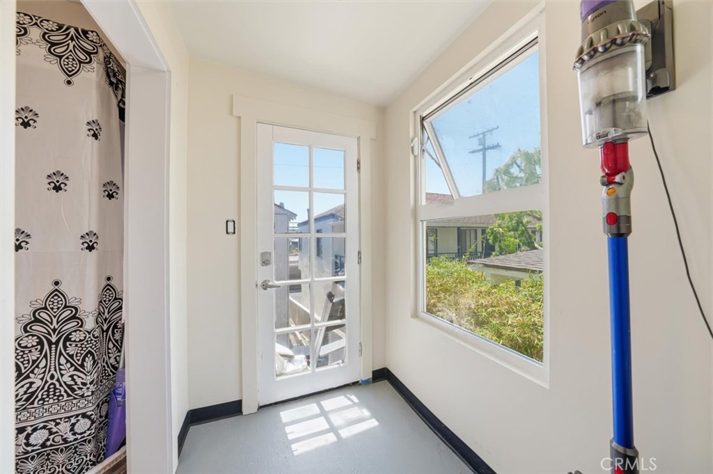 701 Manhattan Avenue Property Photo 23