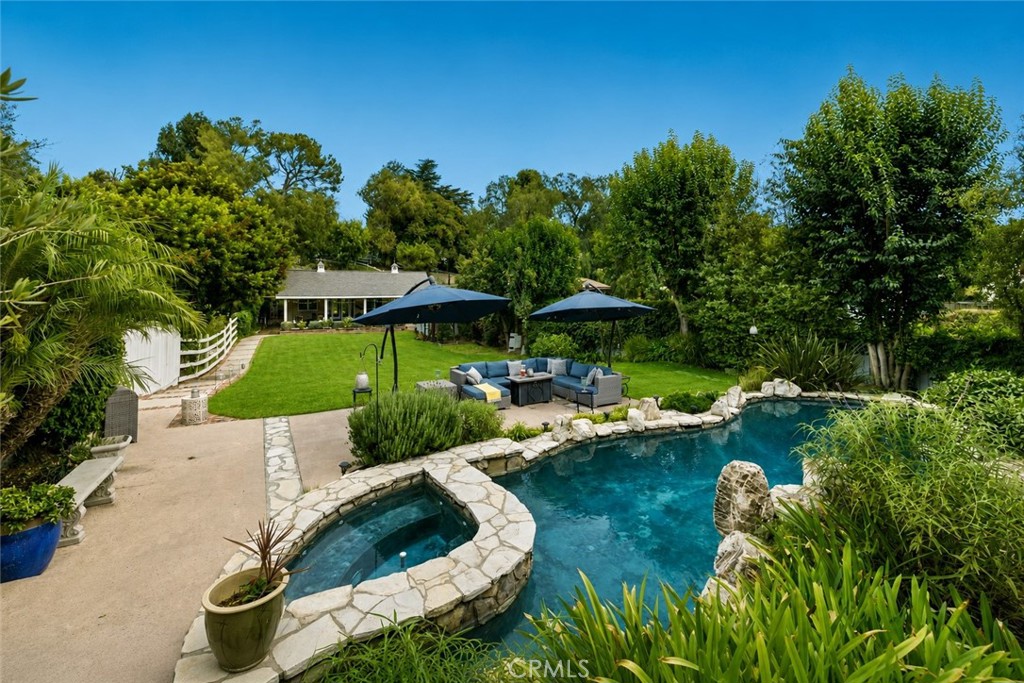 24 Buckskin Lane Property Photo 1