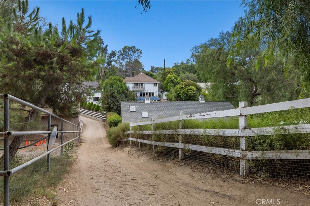 24 Buckskin Lane Property Photo 48