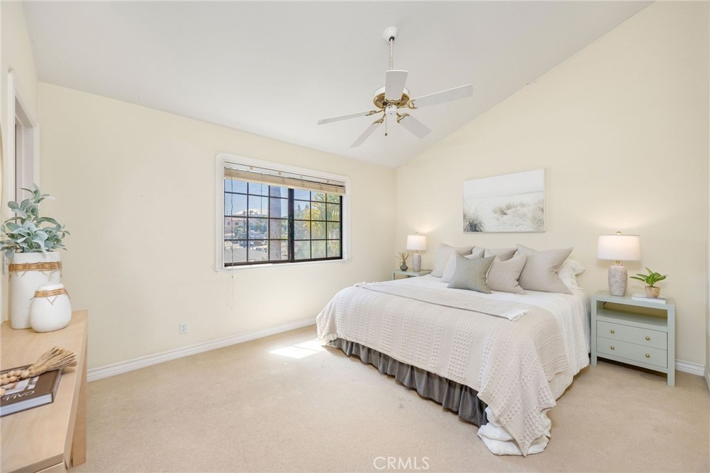 563 36th Property Photo 14