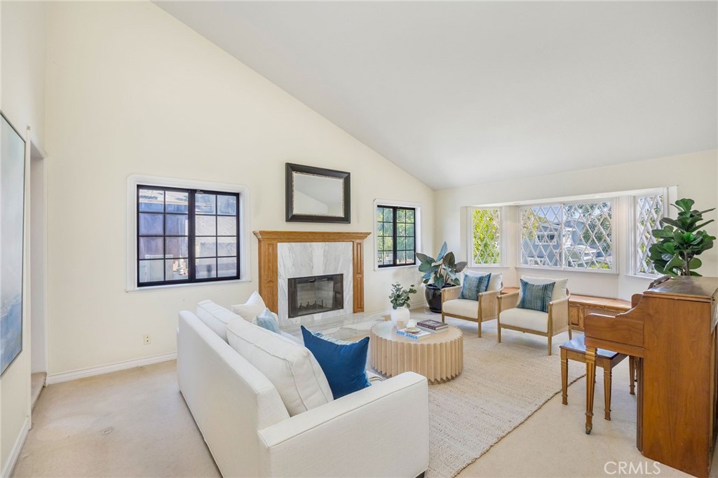 563 36th Property Photo 17