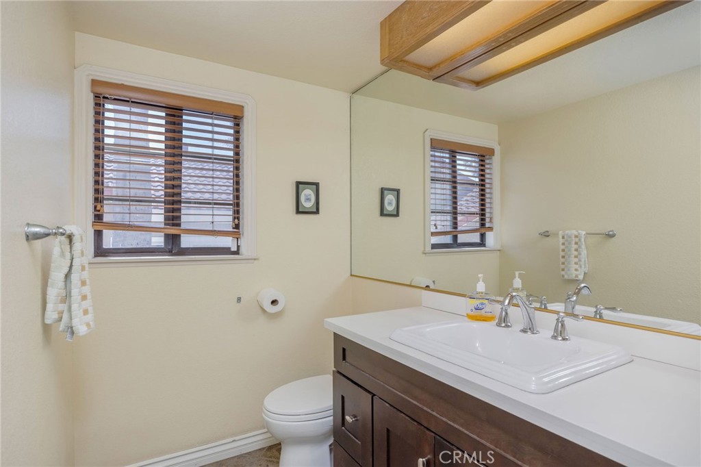 563 36th Property Photo 23
