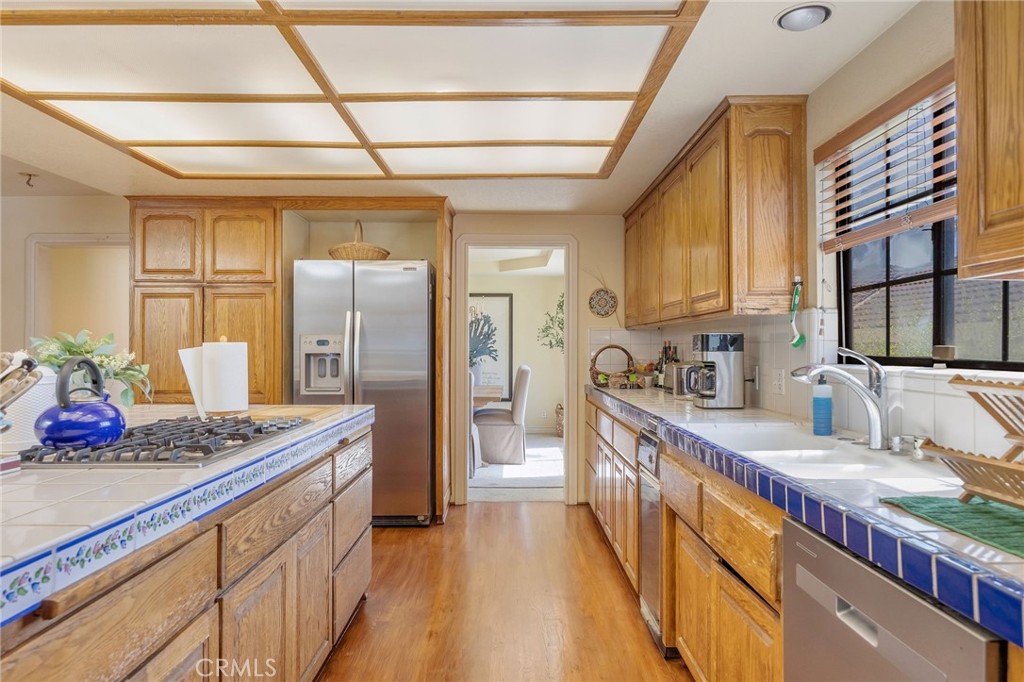 563 36th Property Photo 30