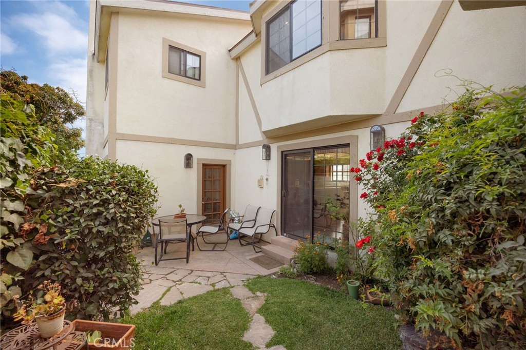 563 36th Property Photo 36