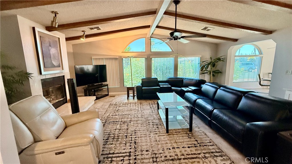 74047 Mercury W Property Photo 3