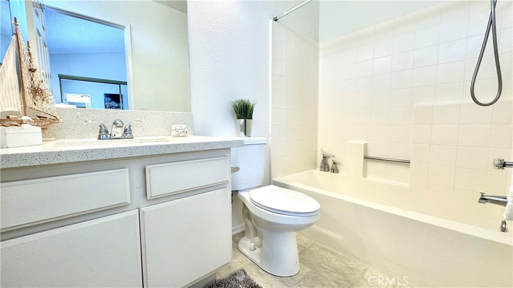2800 Plaza Del Amo 59 Property Photo 13