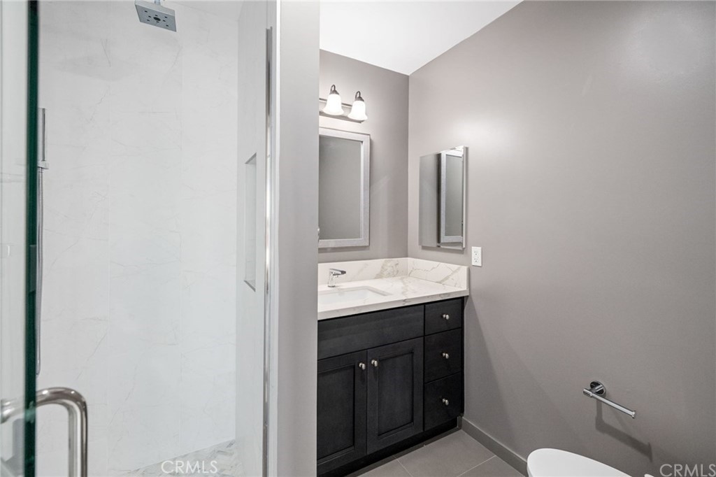 5 Clipper Road A Property Photo 13