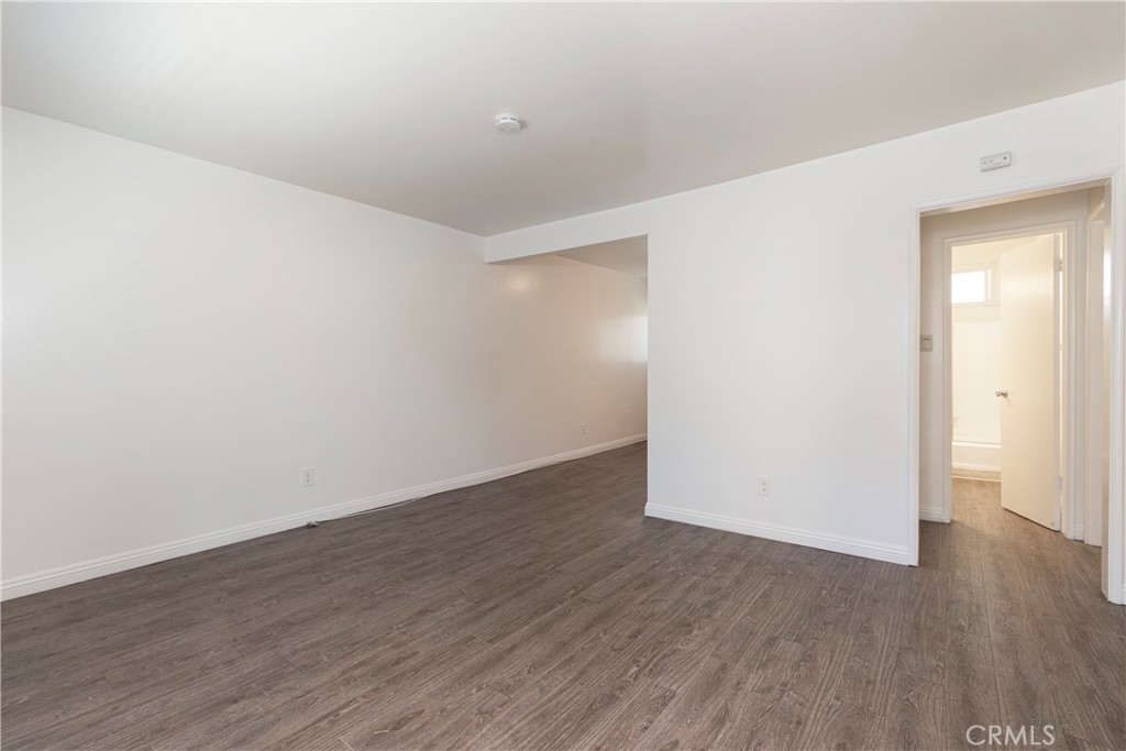 1906 Carnegie Lane E Property Photo 4