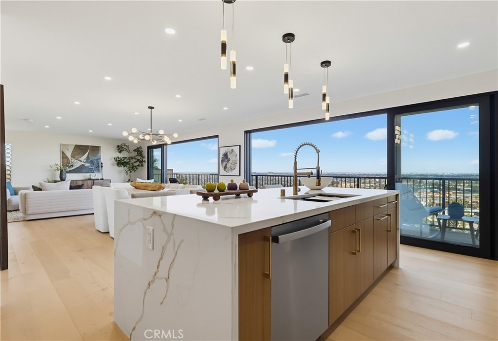 4201 Mesa Property Photo 1