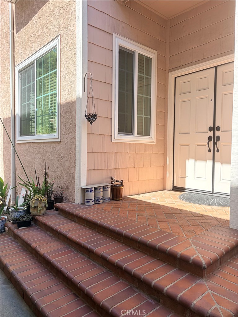 2664 Woodbury Property Photo 6