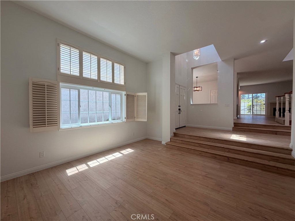 2664 Woodbury Property Photo 7