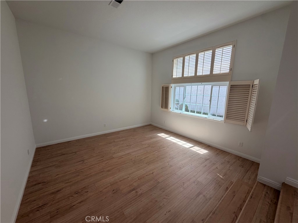 2664 Woodbury Property Photo 8